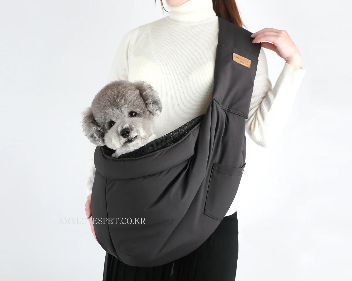 AMY LOVES PET | Daysling Crossbody Bag in Grey - Image 2