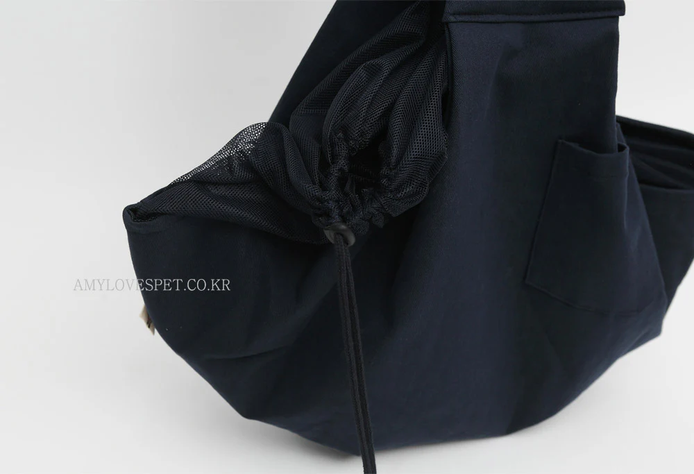 AMY LOVES PET | Daysling Crossbody Bag in Grey - Image 8