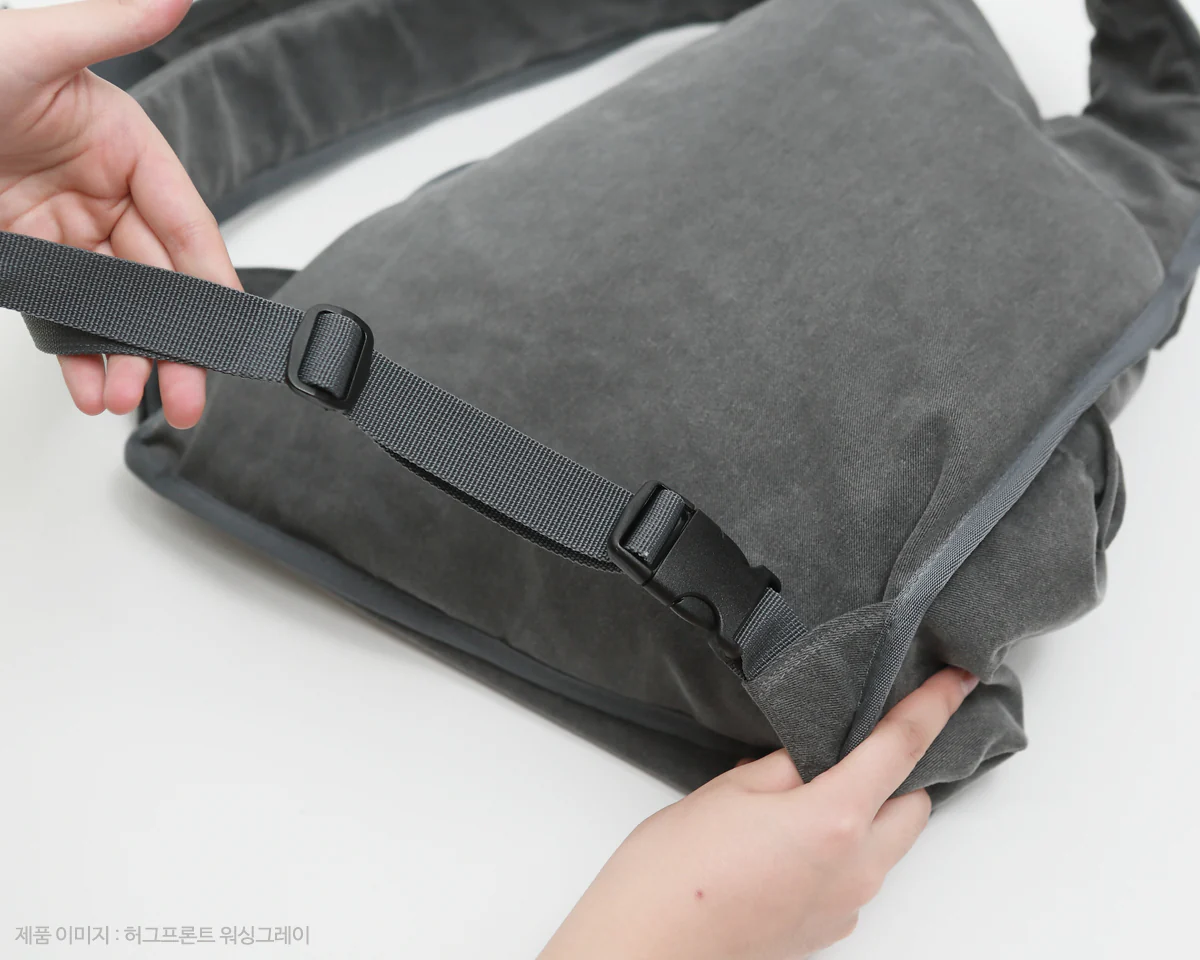 ALP | Hug Front Bag in Black - Image 4