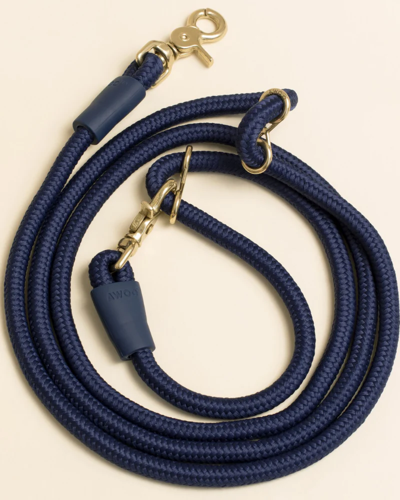 Infinity Dog Leash in Navy - Image 3