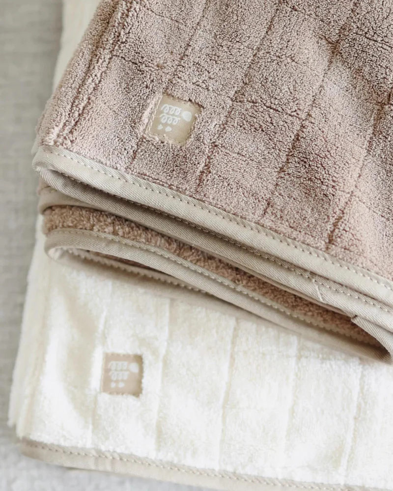 Baby Fleece Microfiber Dog Towel in Cream - Image 3