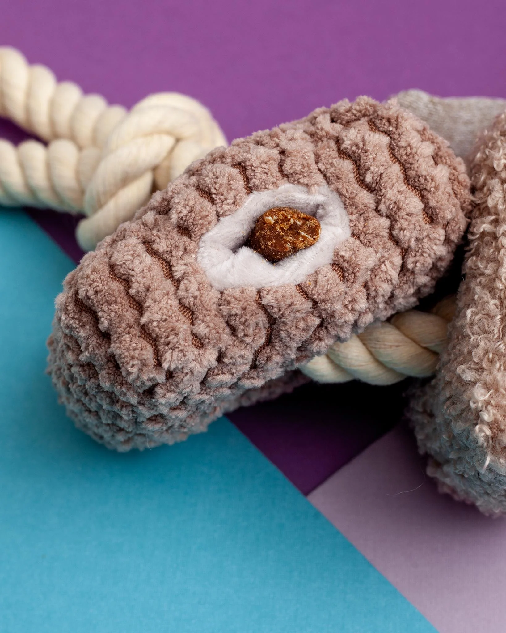 Blocs Interactive Tug Dog Toy - Image 2
