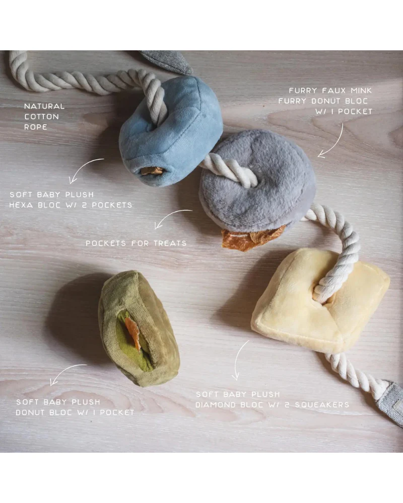 Blocs Interactive Tug Dog Toy - Image 8