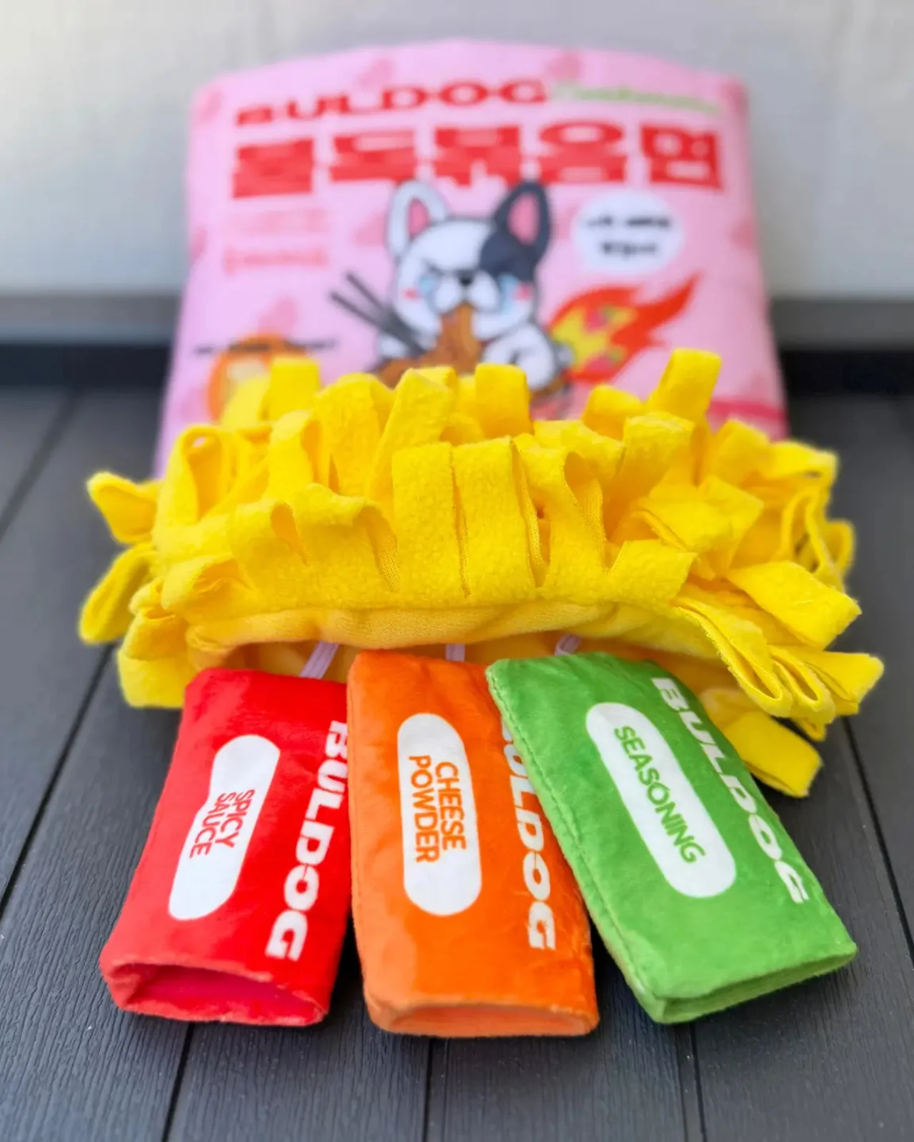 Bul-Dog Ramen Noodles Interactive Dog Toy - Image 7