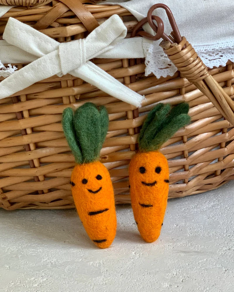 Carrot Wool Cat Toy - Image 3