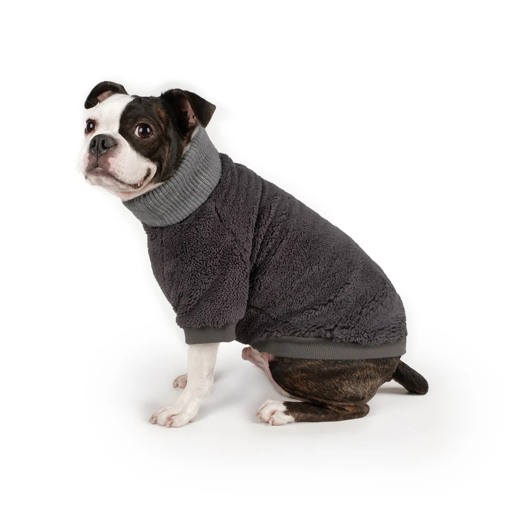 CHARLIE'S BACKYARD | Cozy Turtleneck in Grey - Image 2