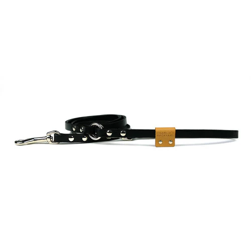 CHARLIE'S BACKYARD | Leather Leash in Black - Image 2