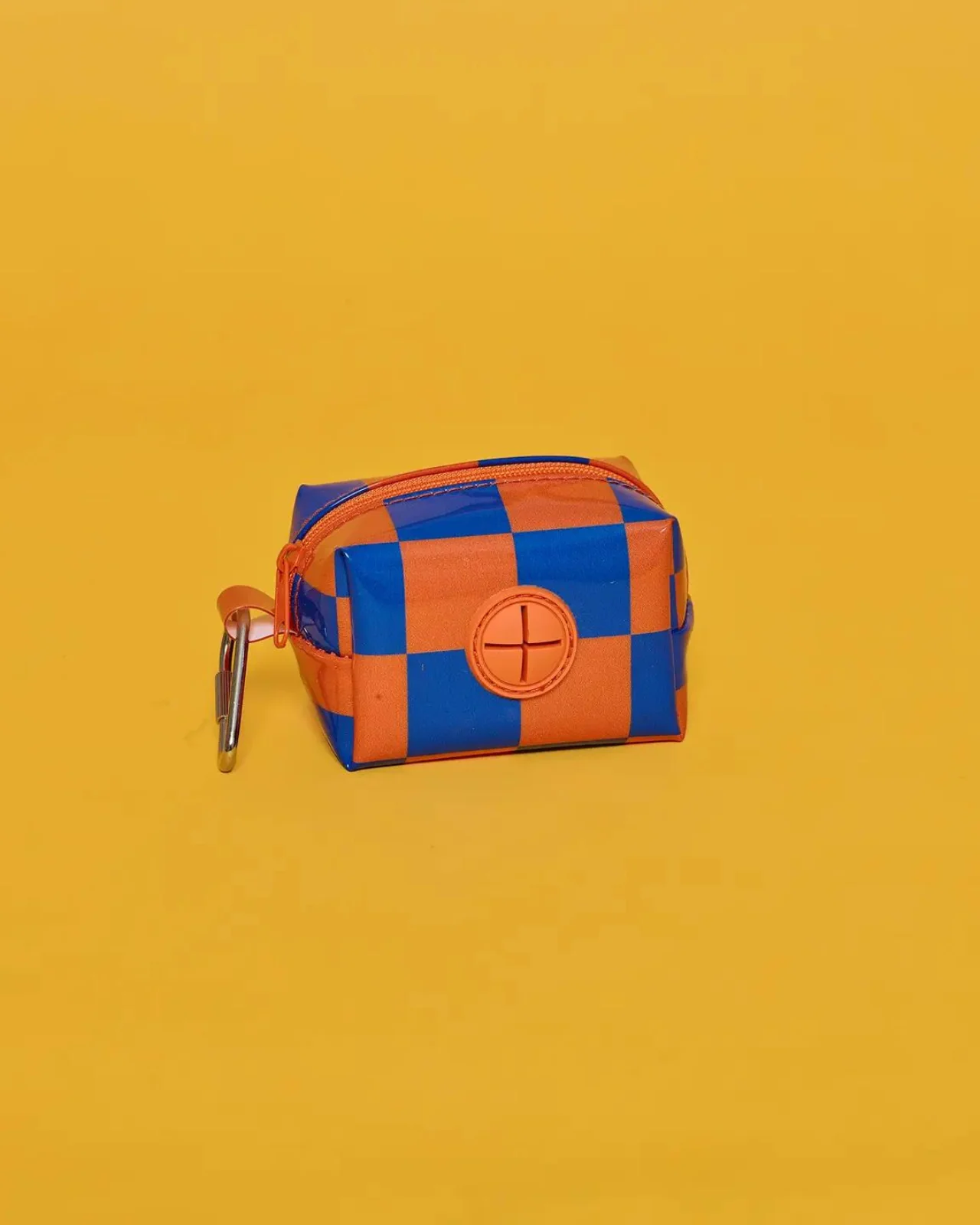 Checkered Vinyl Poo Pouch Holder