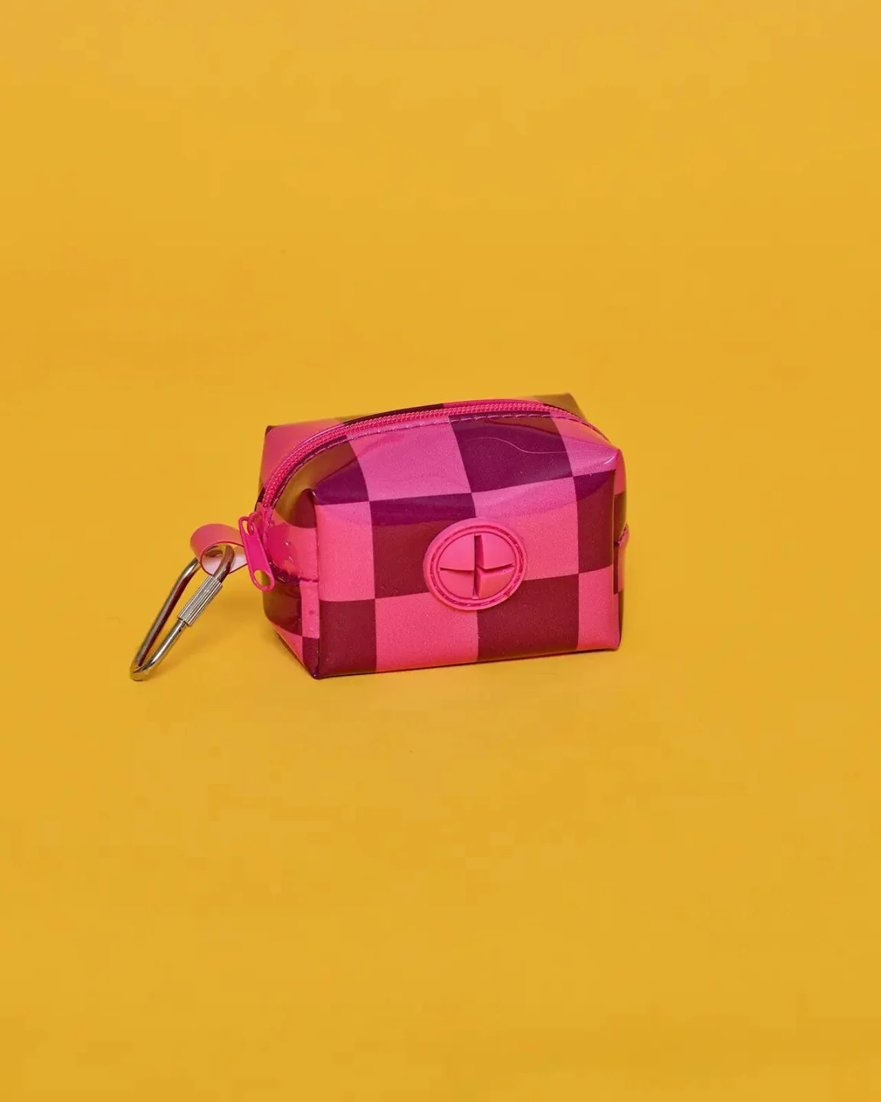 Checkered Vinyl Poo Pouch Holder - Image 2