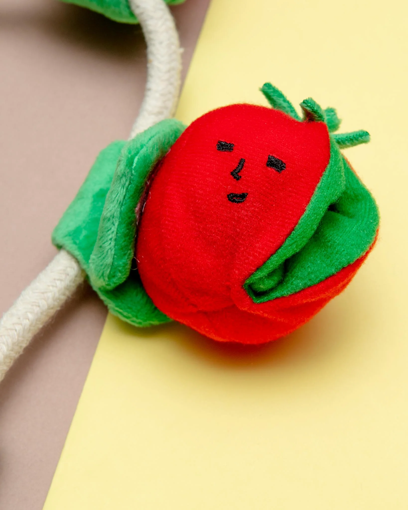 Cherry Tomato Nose Work & Tug Dog Toy - Image 5