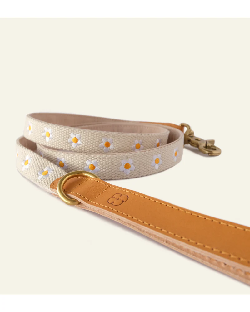 Cotton + Leather Daisy Dog Leash - Image 4