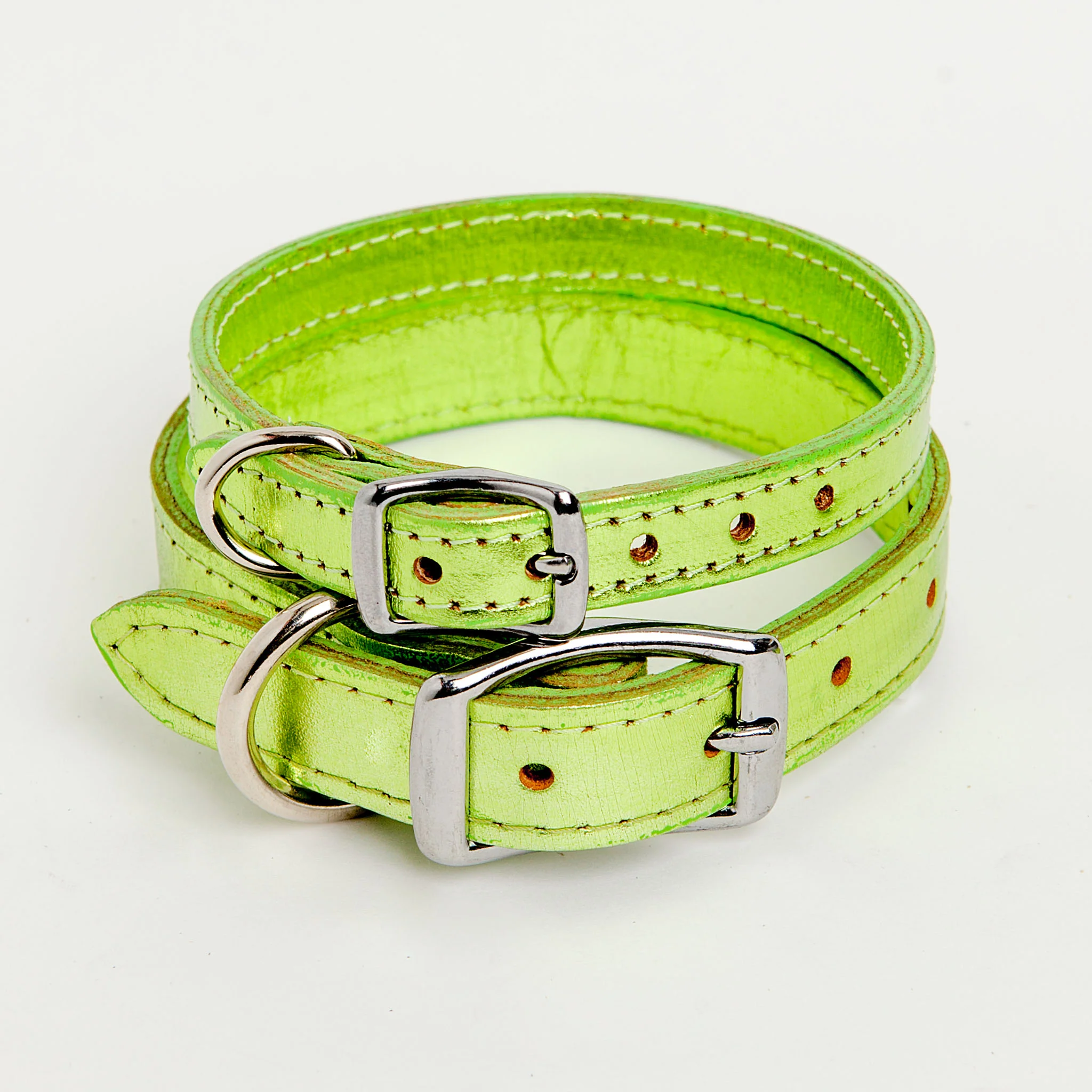 Shimmer Leather Dog Collar in Metallic Acid Green << FINAL SALE >> - Image 3