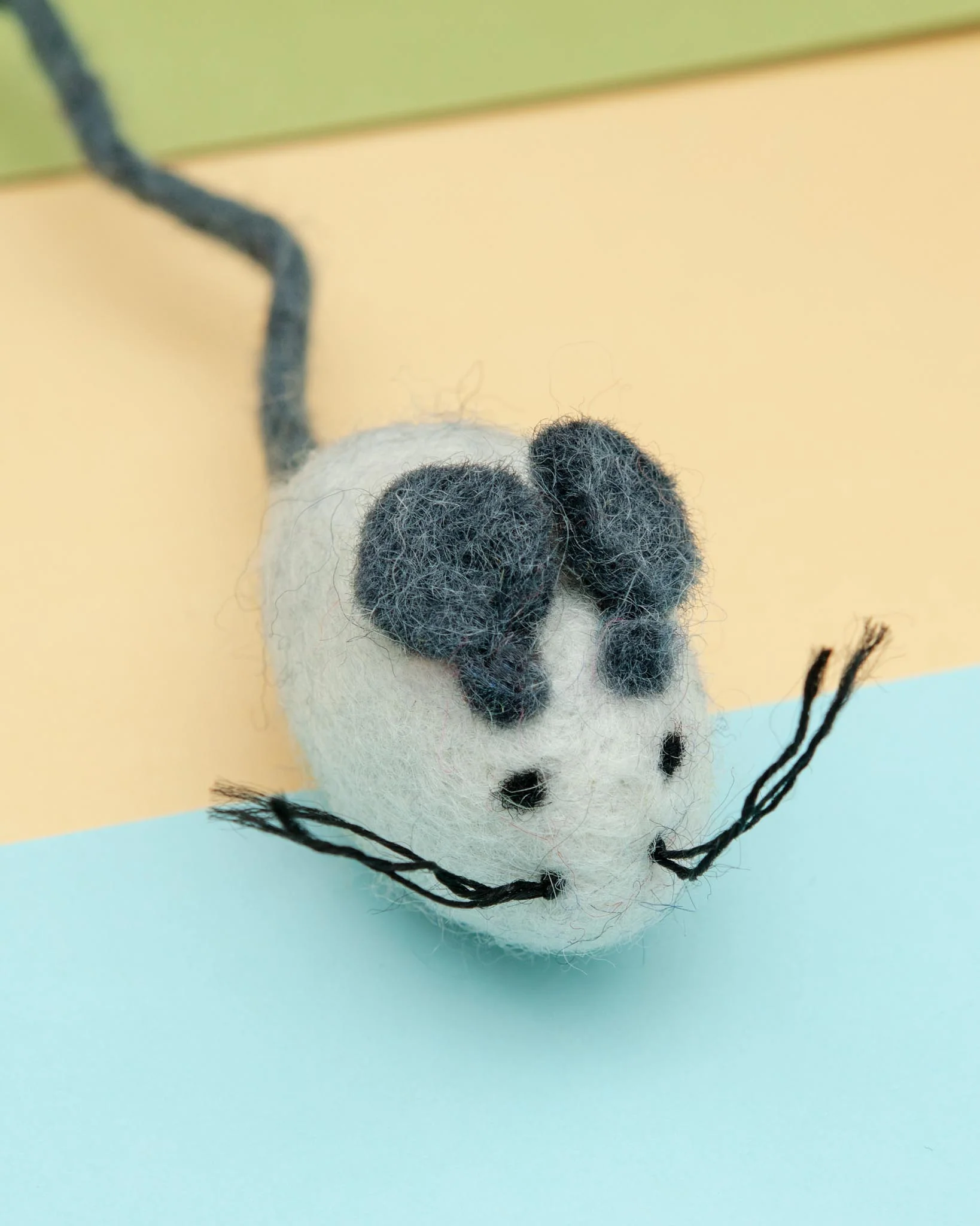 Mouse Cat Teaser Wand in Grey & White - Image 2