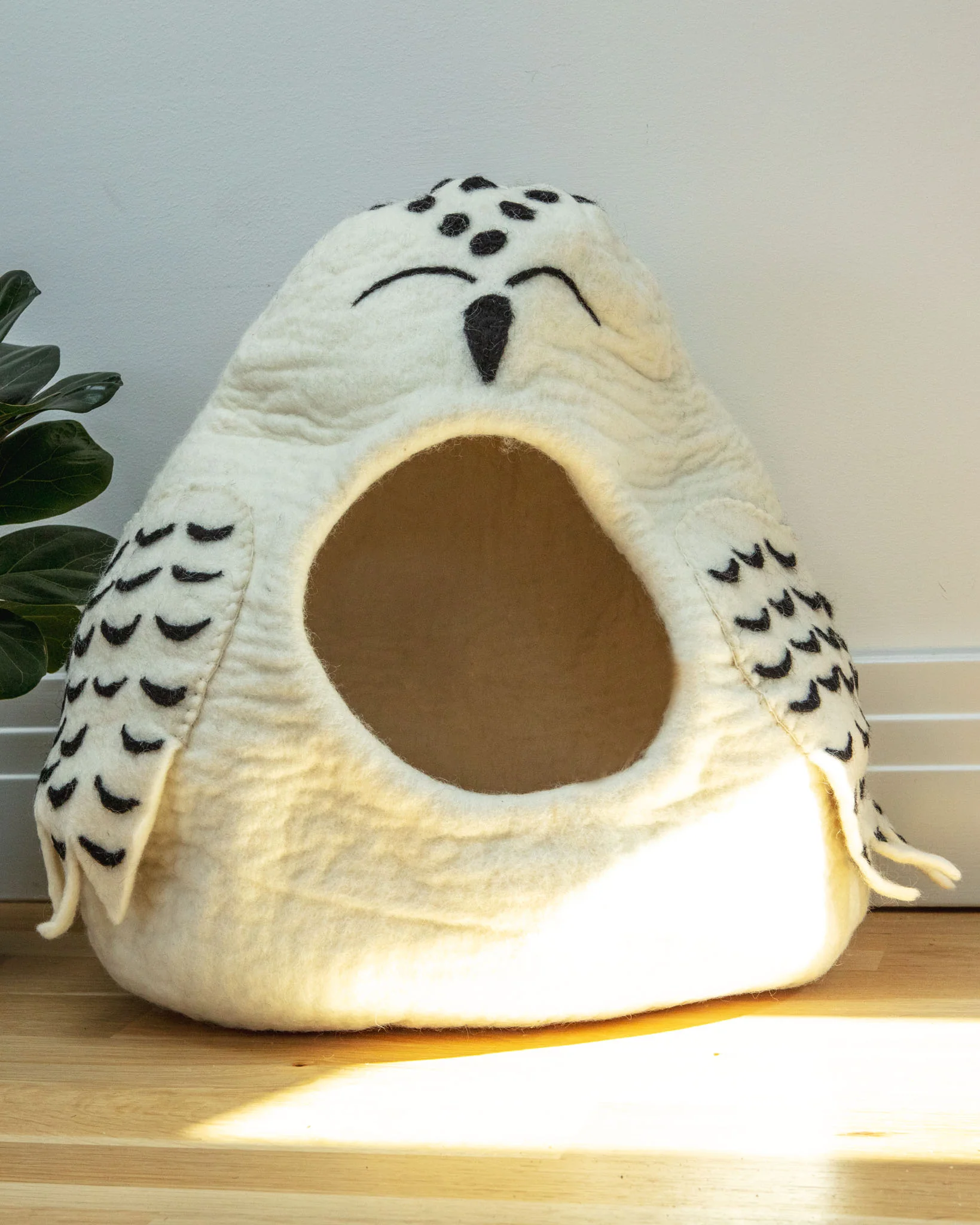 Snowy Owl Wool Pet Cave - Image 6