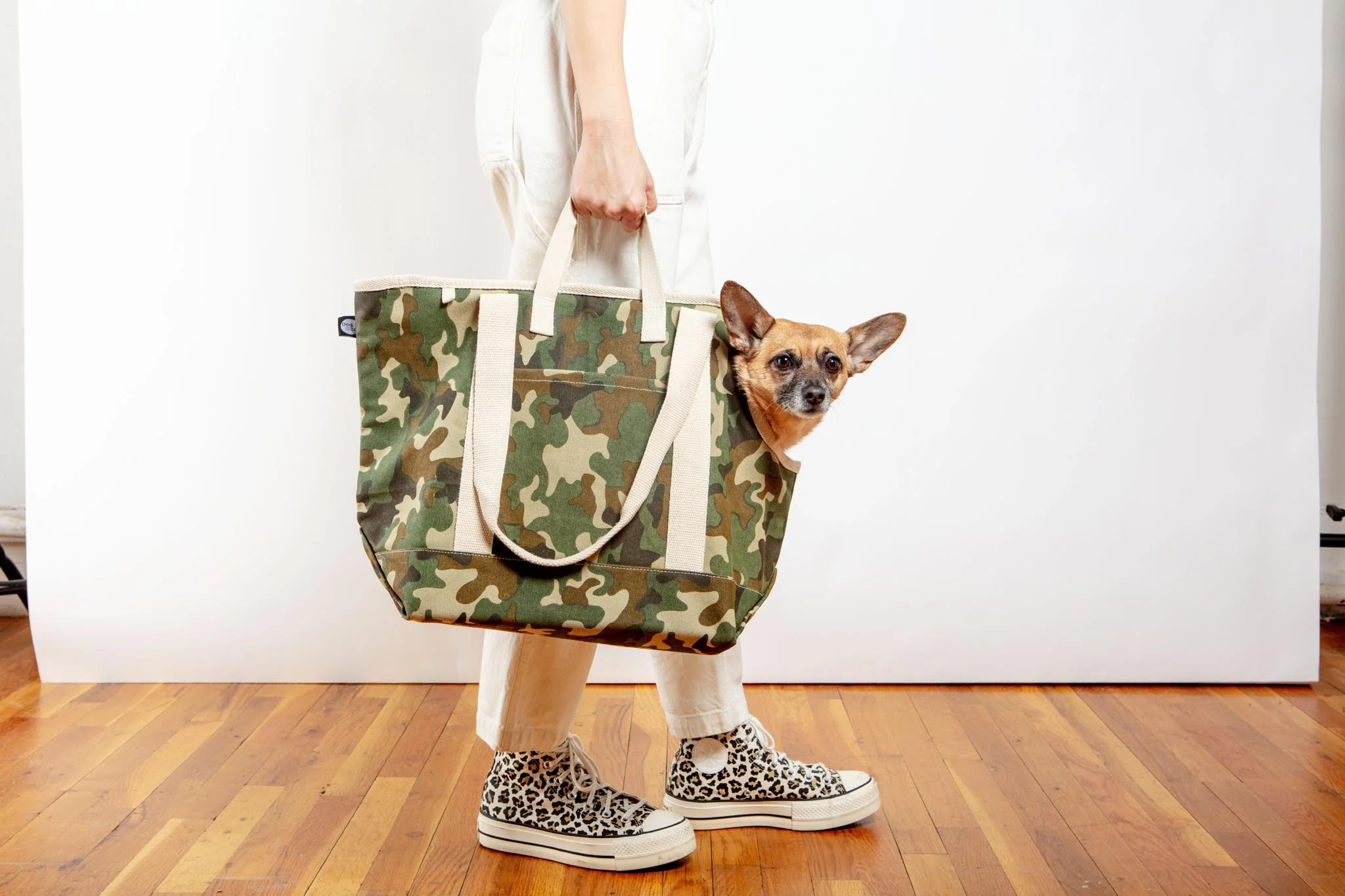 City Carrier Dog Bag in Size 4 - Image 12