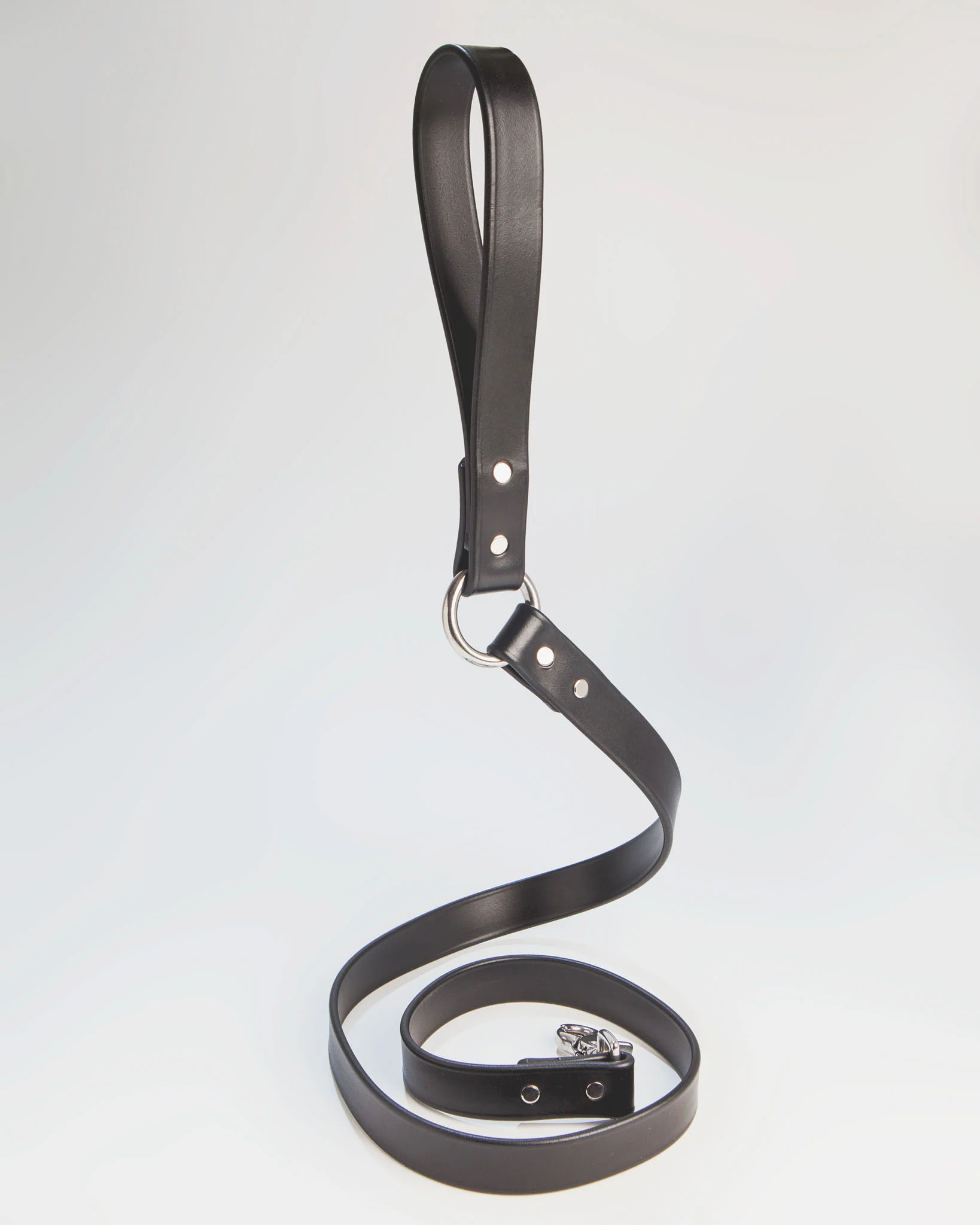 City Leash in Basic Black (Made in the USA) - Image 7