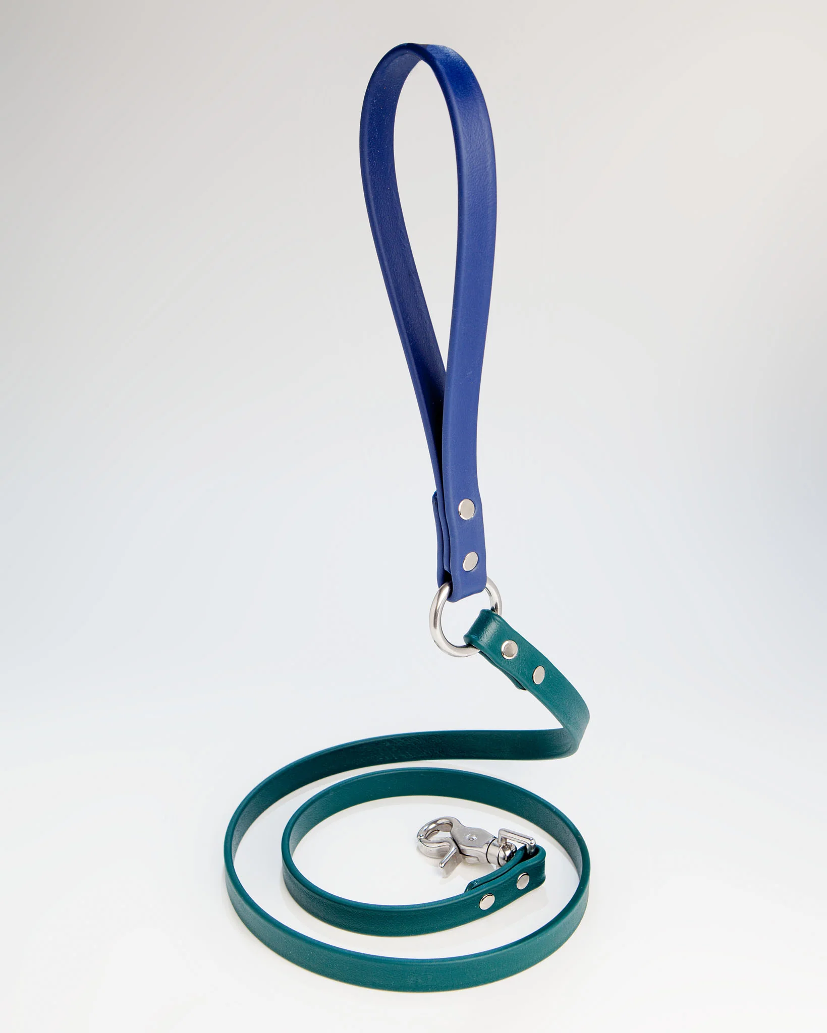 City Leash in Hunter Green & Navy (4 or 6 Foot) (Made in the USA) - Image 5