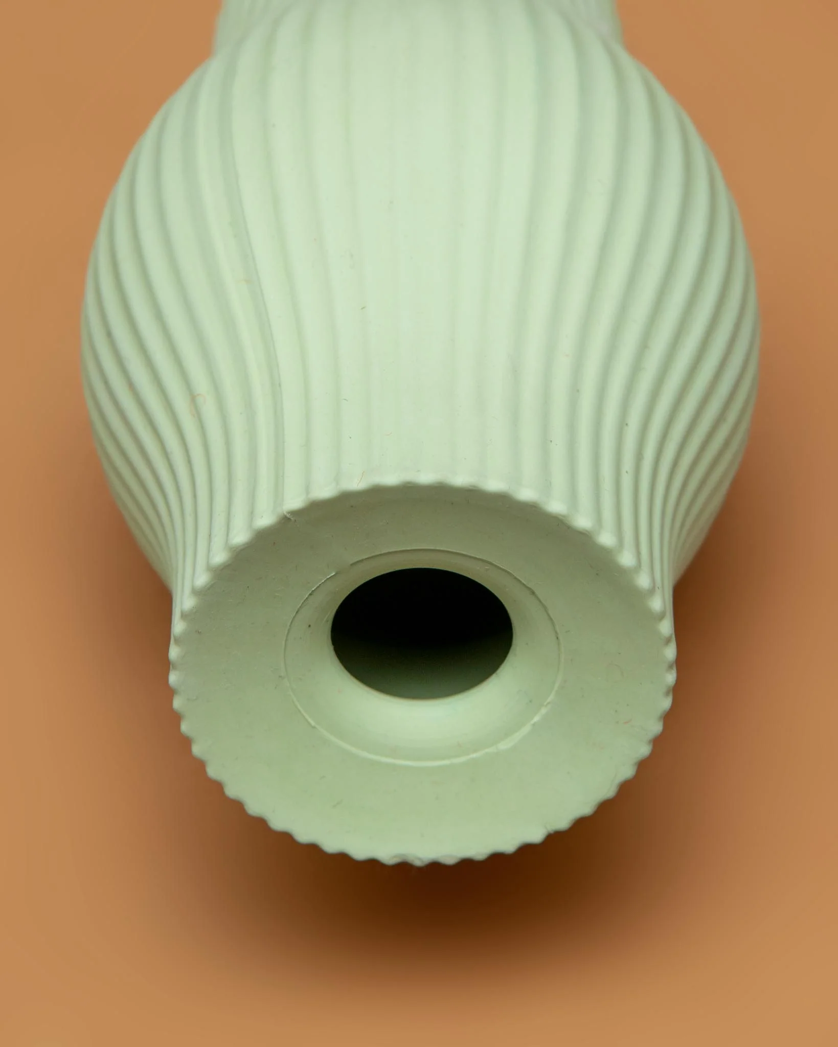 Earth Rated Rubber Treat Toy - Image 2
