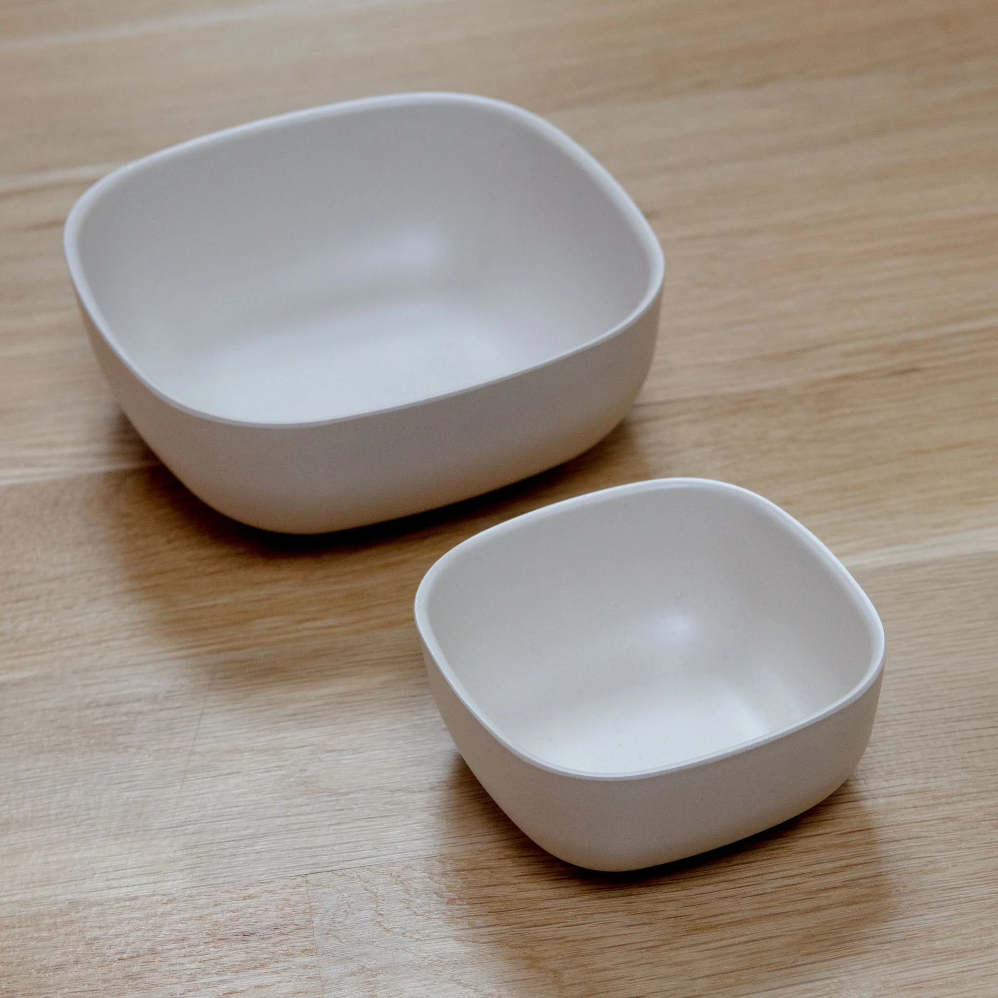 Biobu Gusto Dog Bowl in White (FINAL SALE) - Image 5