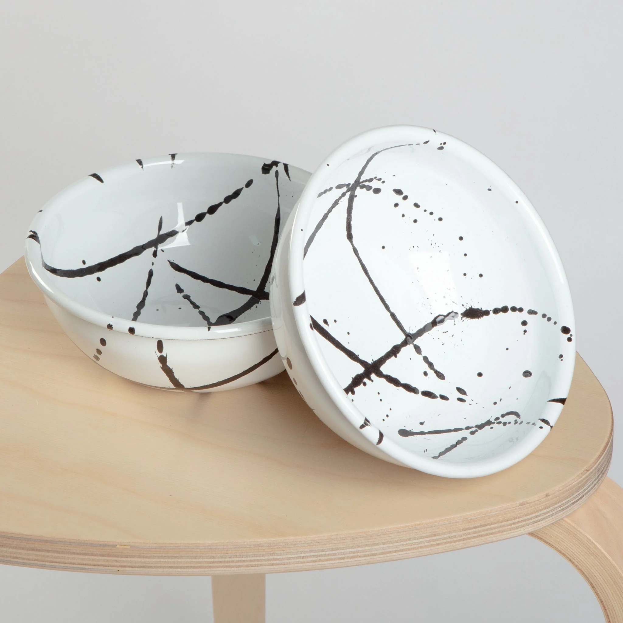 Enamel Dog Bowl in Black & White (CLEARANCE) - Image 3