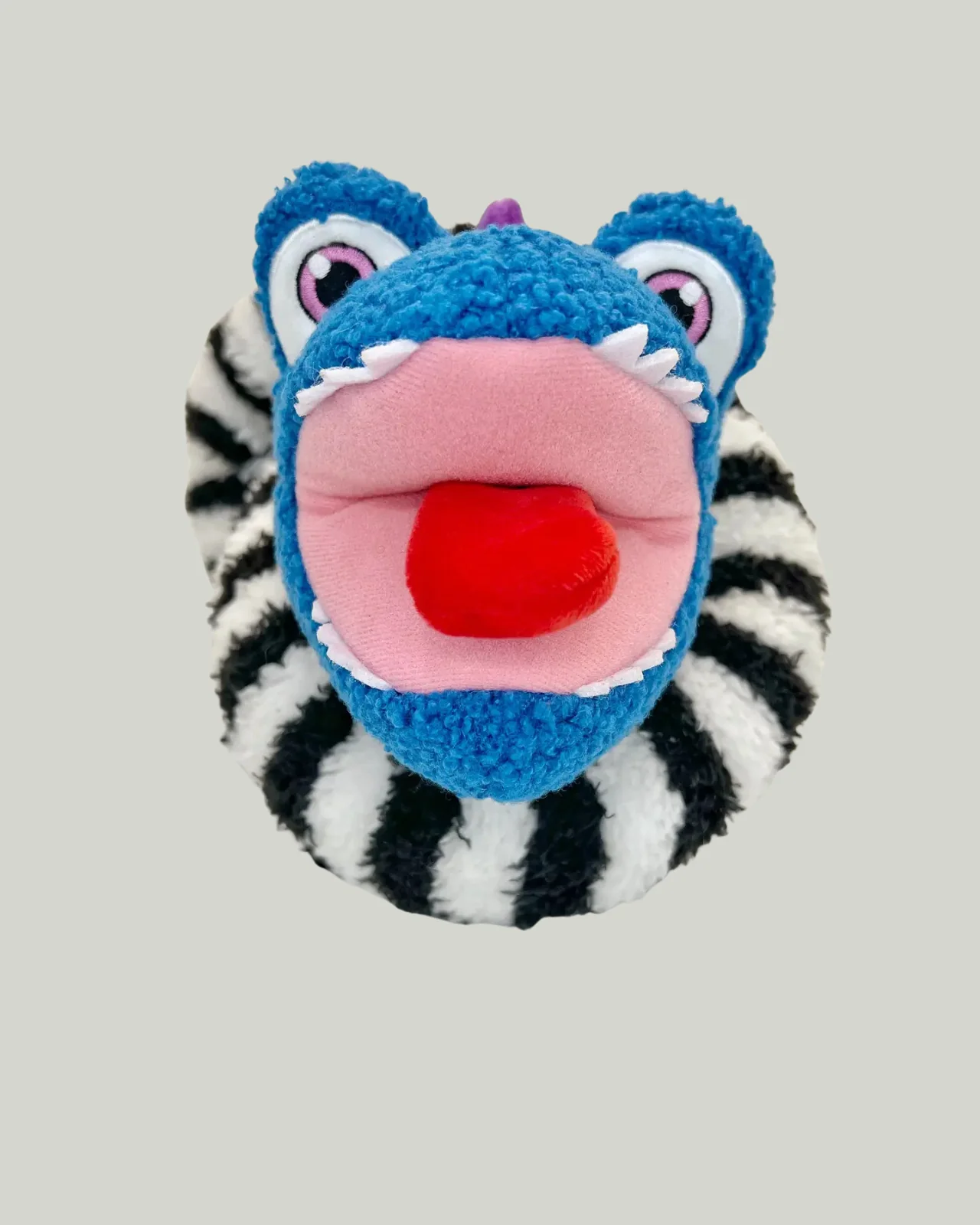 Eyesaur Crinkly Squeaky Dog Toy - Image 3