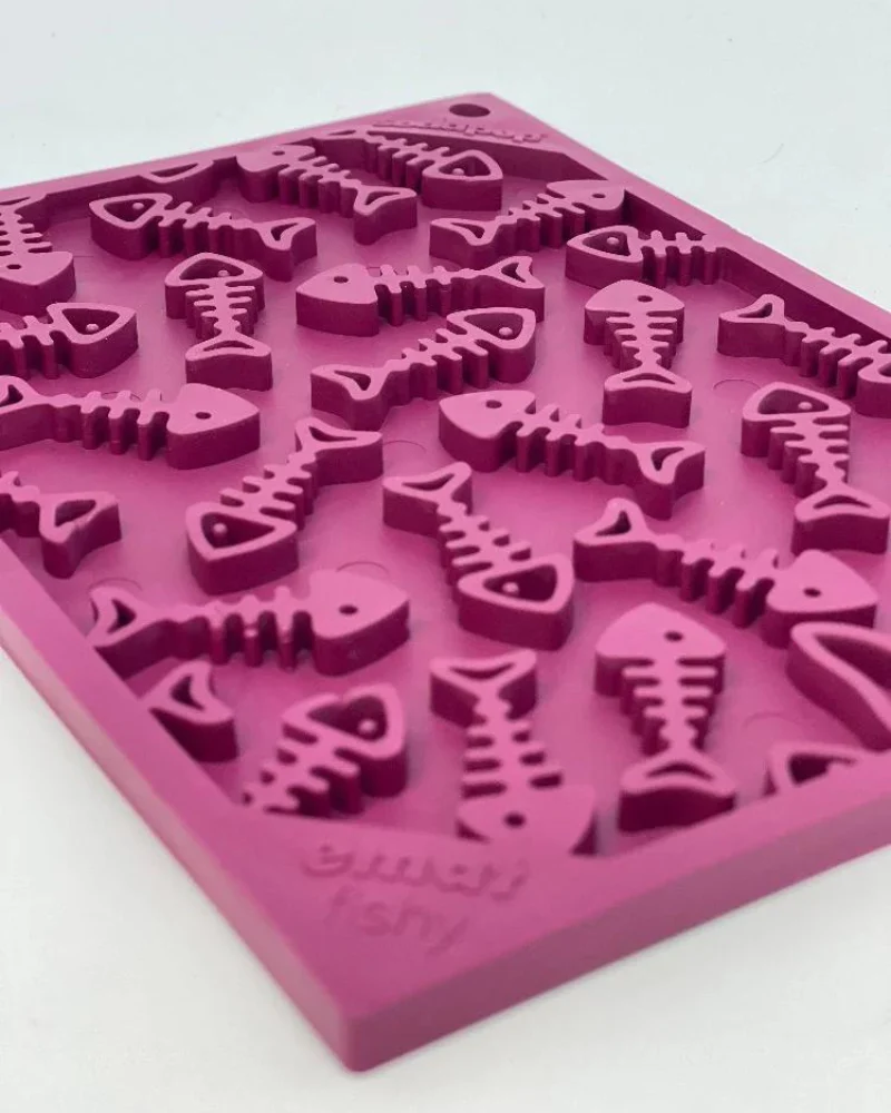 Fishy Pet Lick Mat (Made in the USA) - Image 4