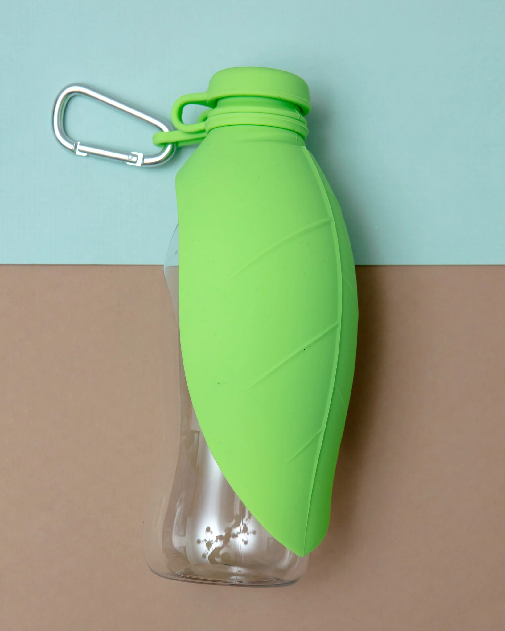 Folding Leaf Travel Dog Bottle - Image 2