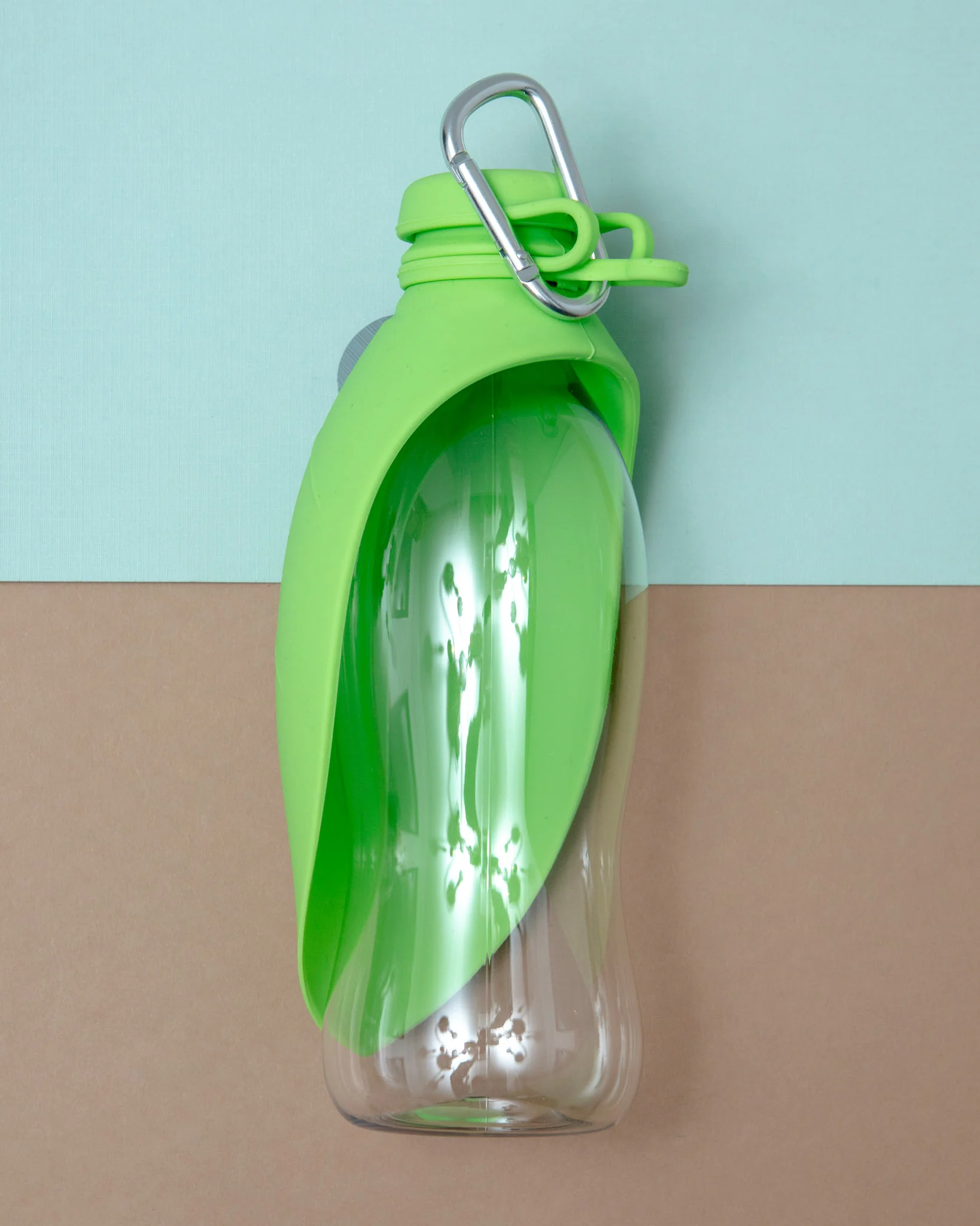 Folding Leaf Travel Dog Bottle - Image 3