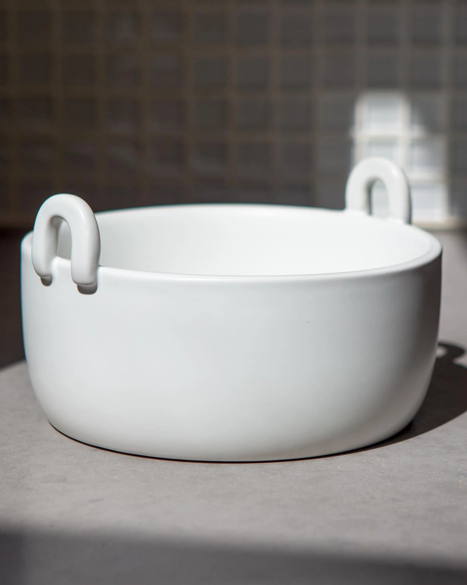 Handle It Ceramic Dog Bowl in White (FINAL SALE) - Image 4