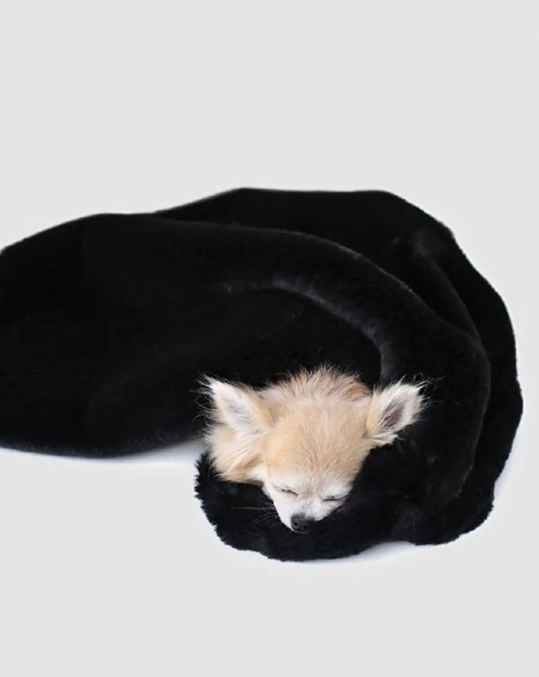 Divine Plus Dog Blanket in Black (Made in the USA) - Image 2
