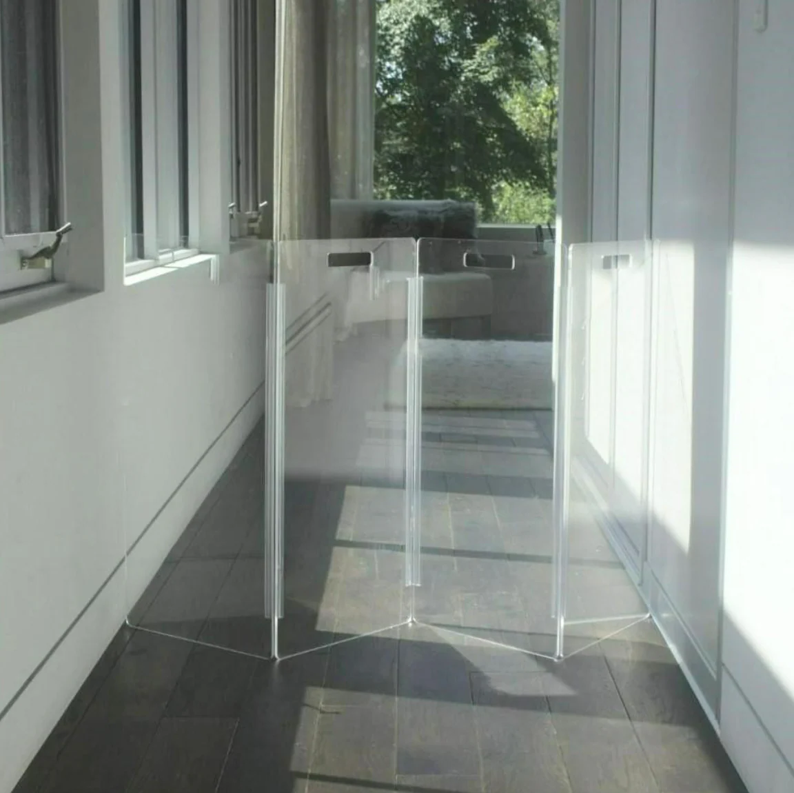 Clear Lucite Freestanding Zig-Zag Pet Gate (Made in the USA) (Direct-Ship) - Image 6