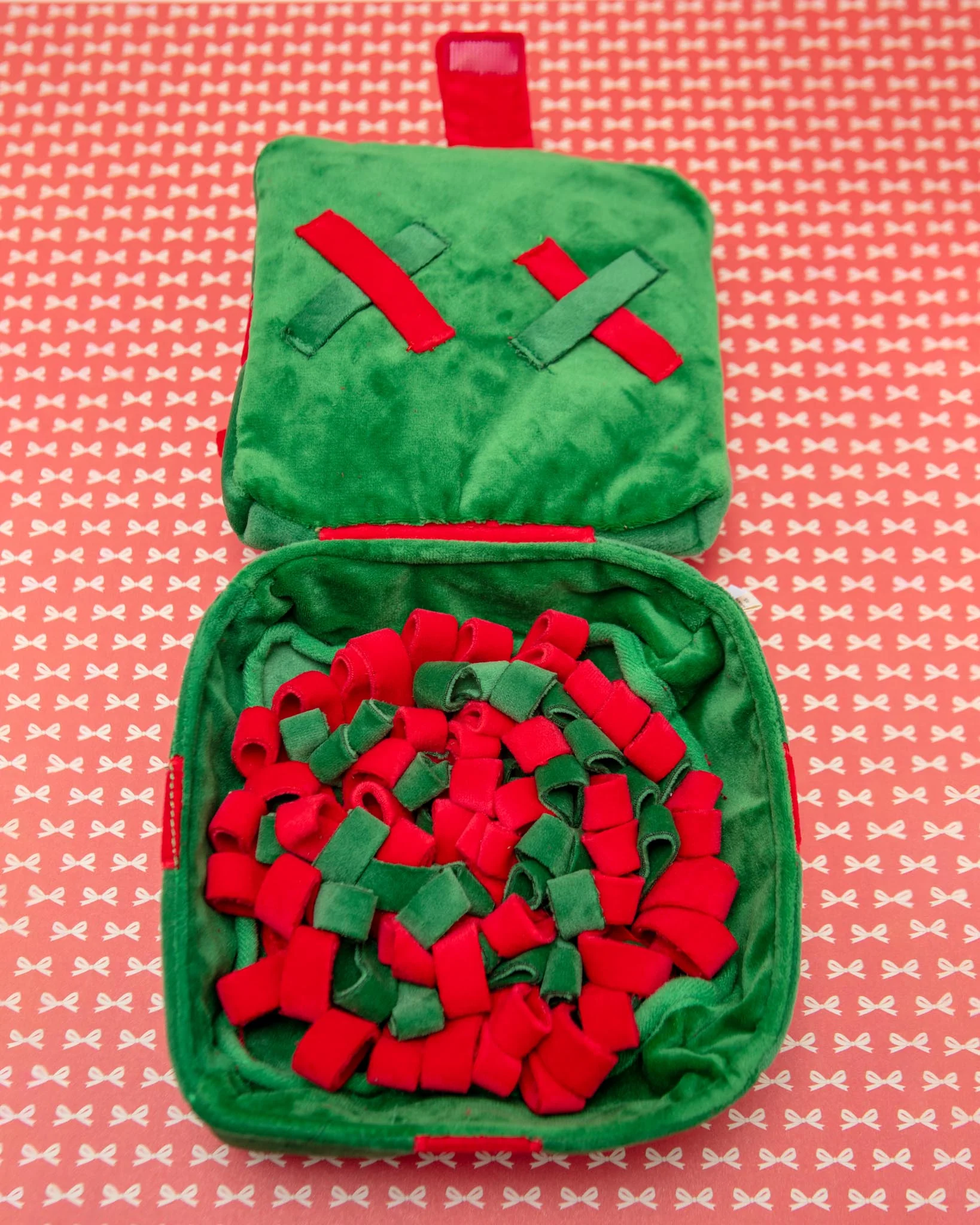 Holiday Present Interactive Snuffle Dog Toy - Image 2