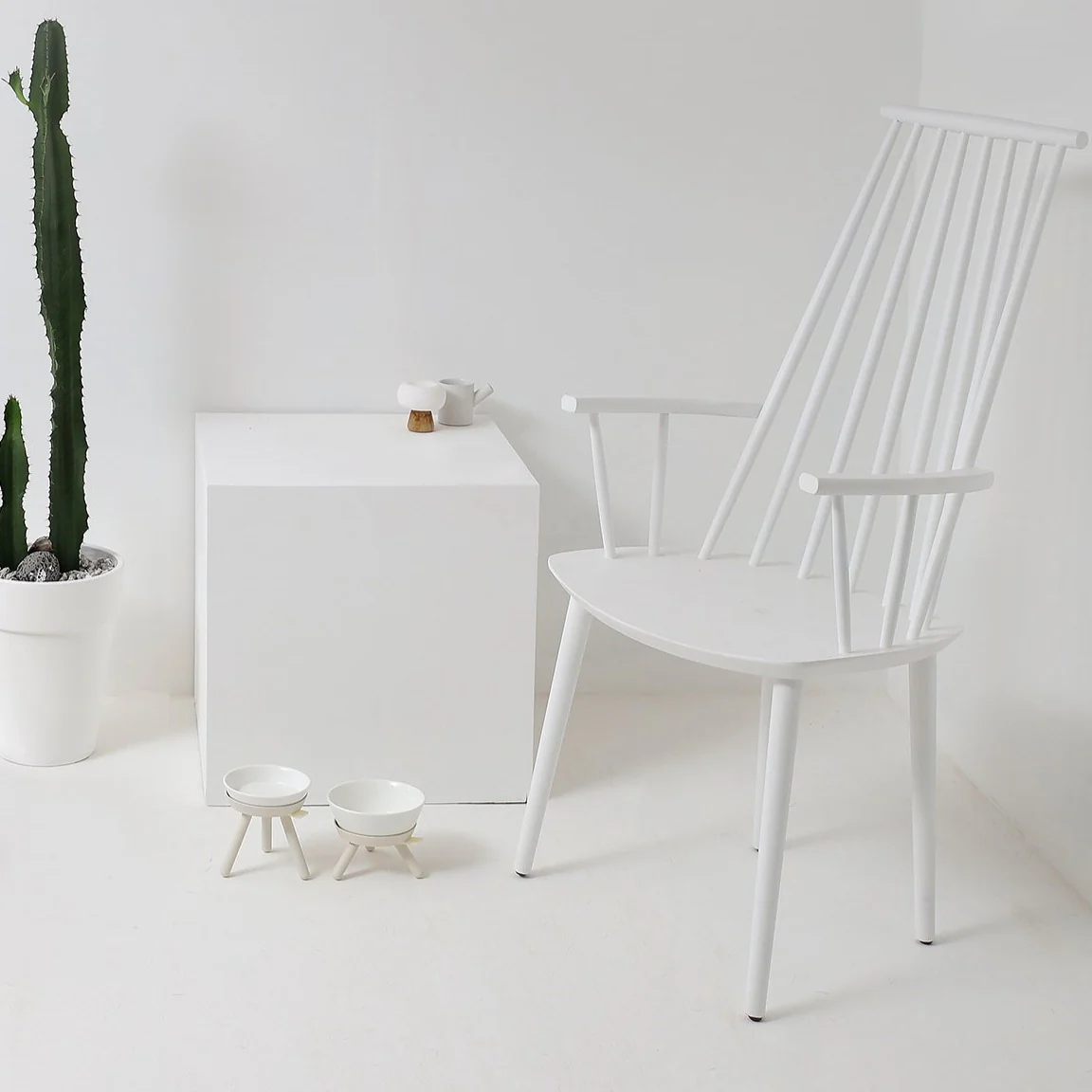 Elevated Oreo Ceramic Dog Bowl + Stand in White (Short) - Image 6