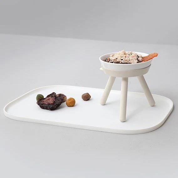 Oreo Silicone Feeding Mat in White - Image 4
