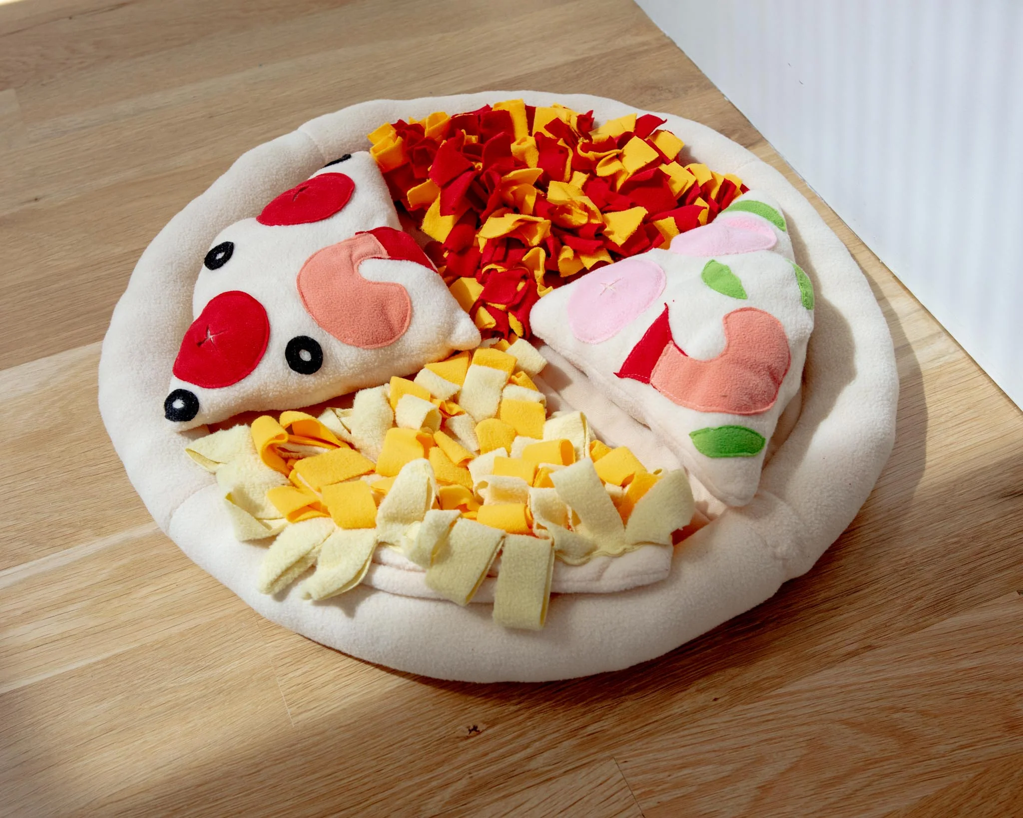 Pizza Snuffle Mat for Dogs & Cats - Image 4