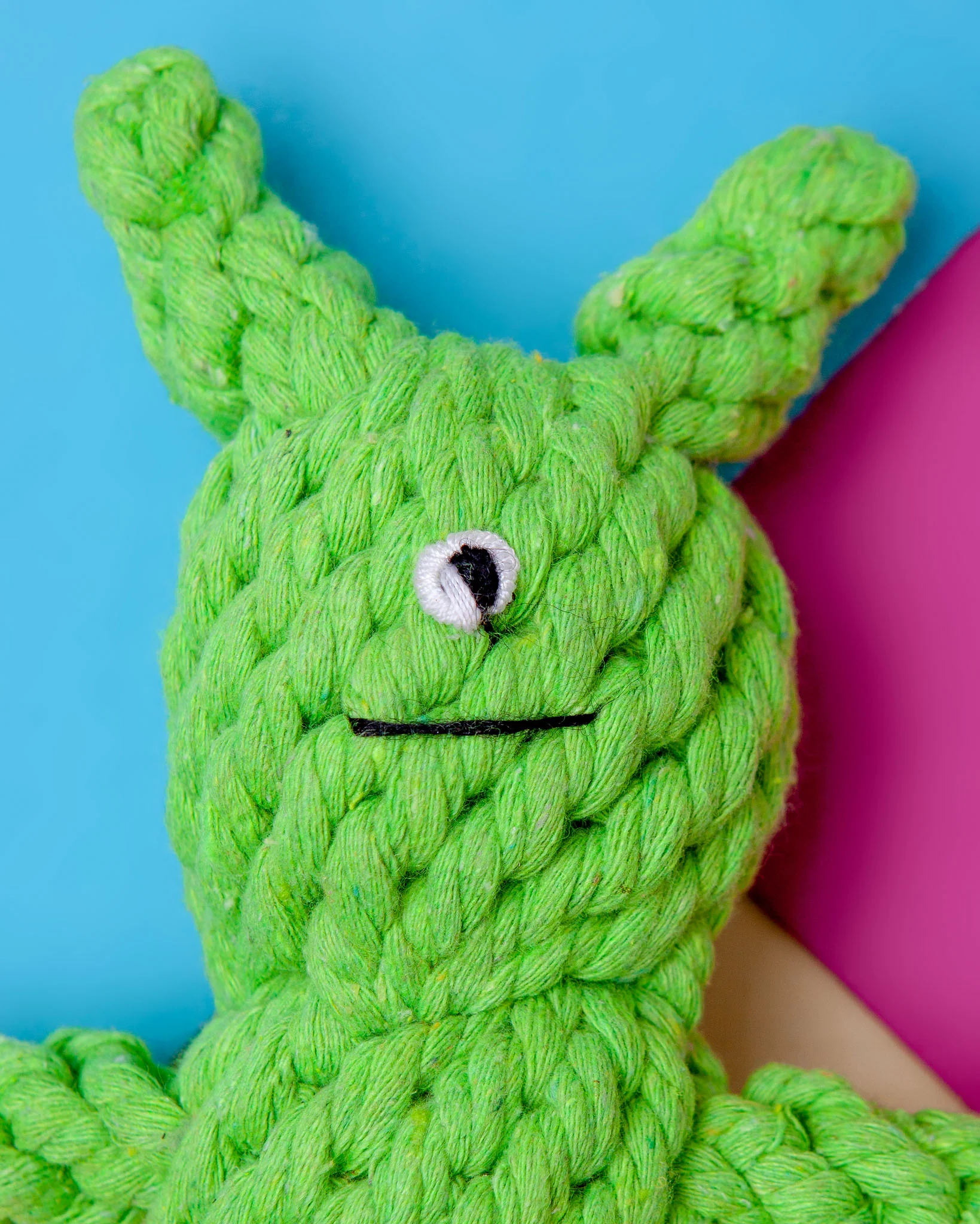 Norman the Alien Rope Dog Toy - Image 2
