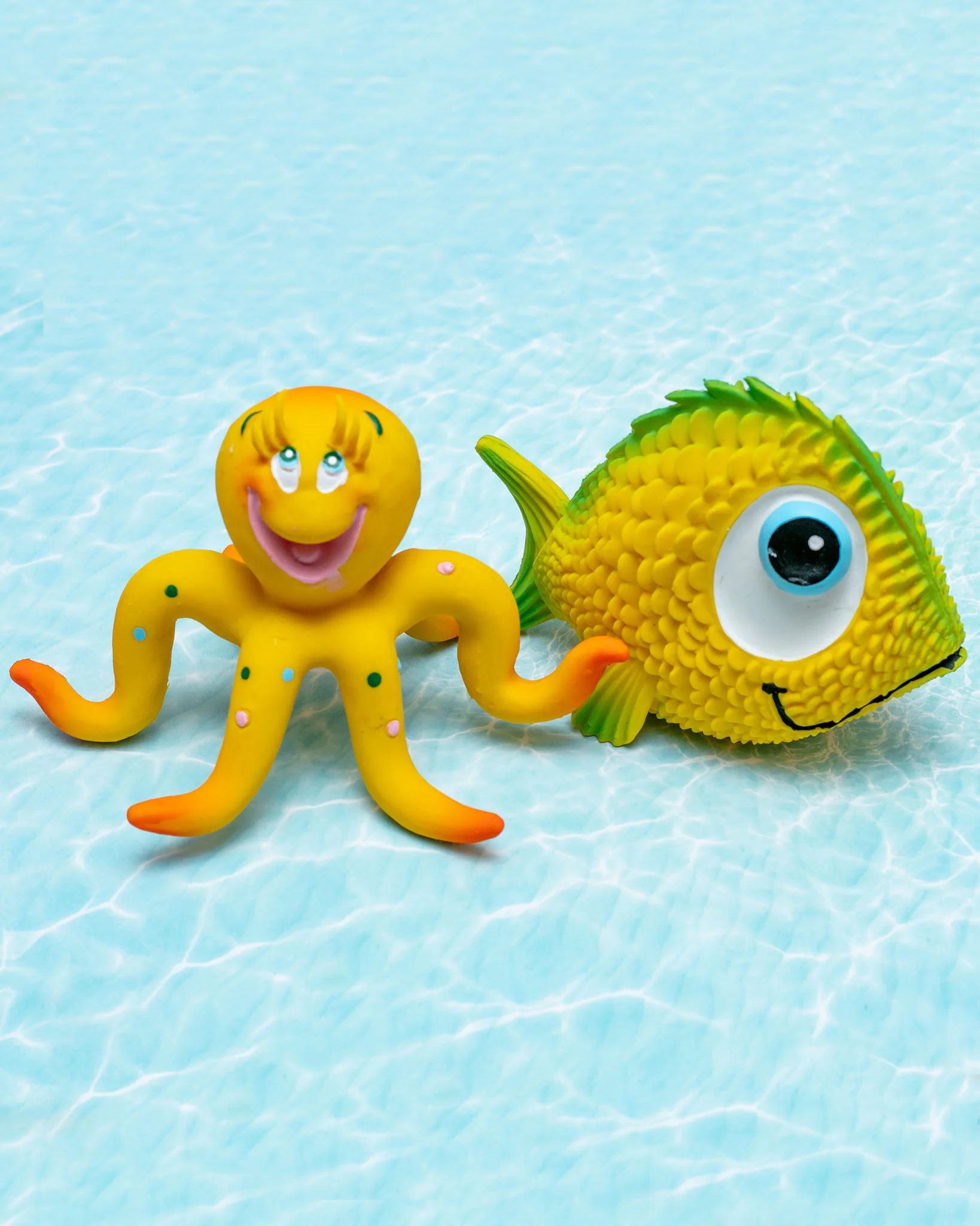 Freddy Fish Natural Latex Soft Squeaky Dog Toy - Image 5