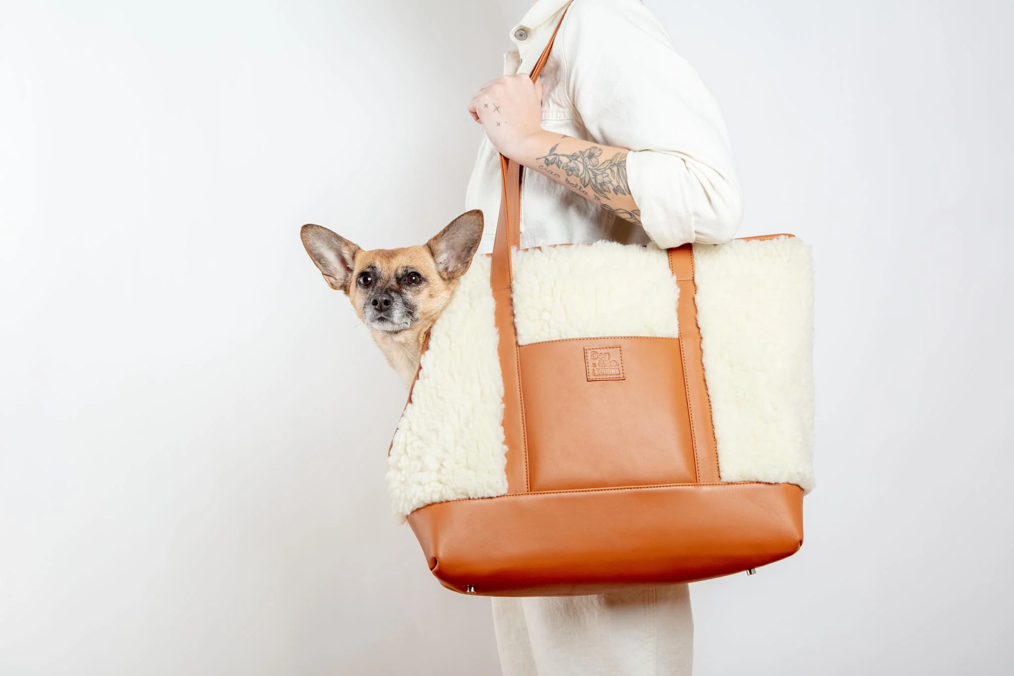Tan Leather & Cream Shearling Luxe Dog Carrier (Dog & Co. Exclusive) (CLEARANCE) - Image 5