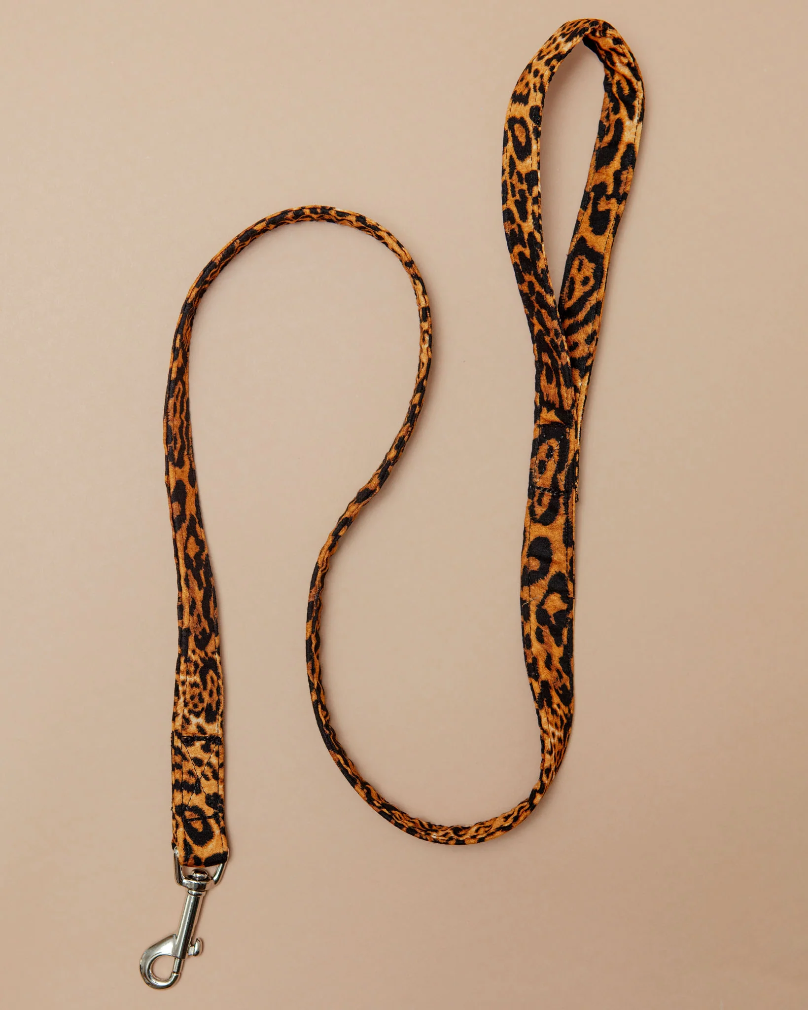 Leopard Print Dog Leash << CLEARANCE >> - Image 3