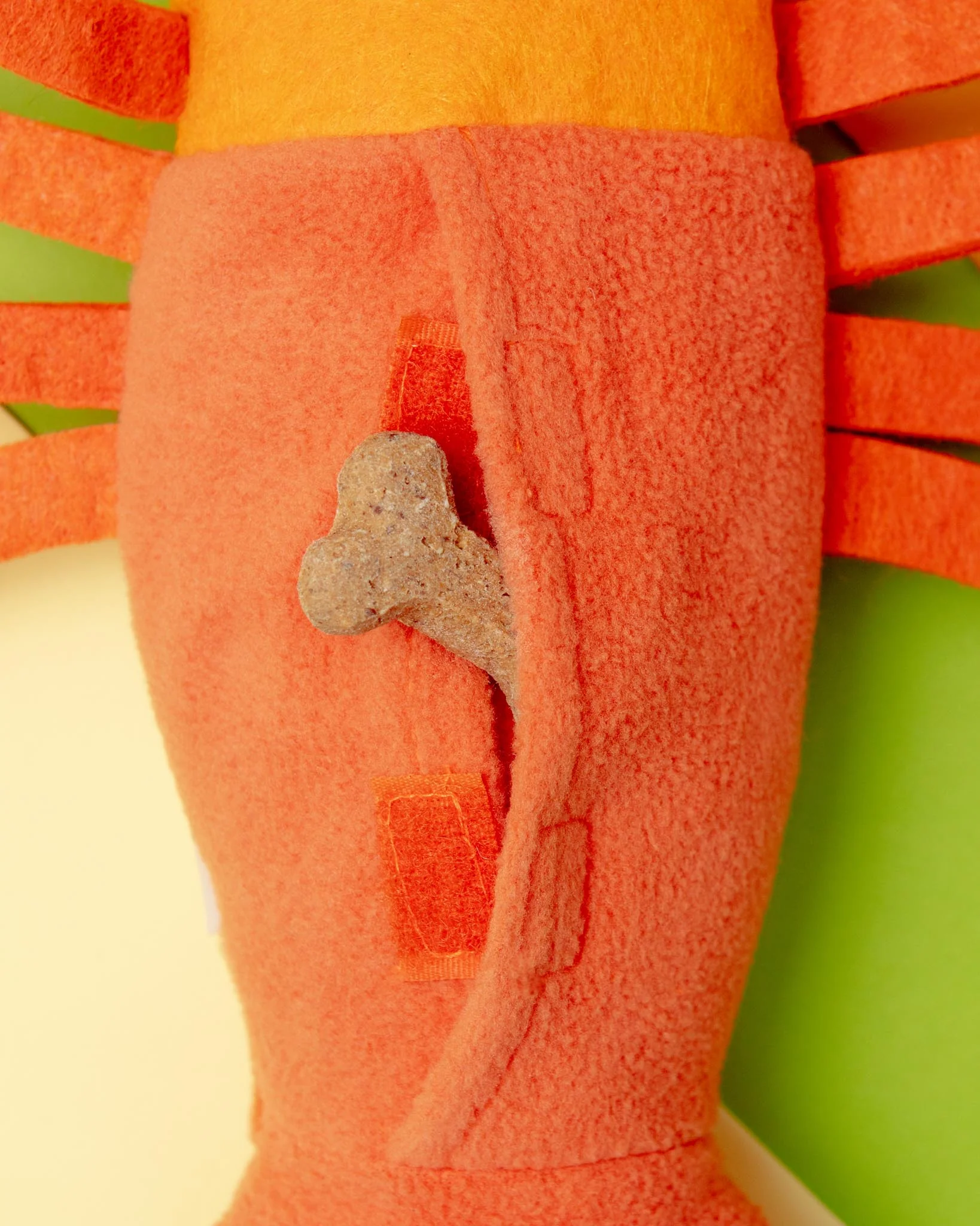 Lobster Interactive & Snuffle Dog Toy - Image 4