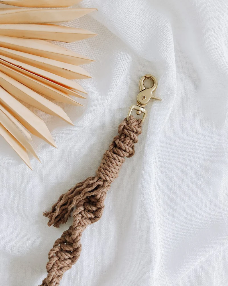 Macrame Seat Belt Dog Restraint in Brown (Made in the USA) - Image 3