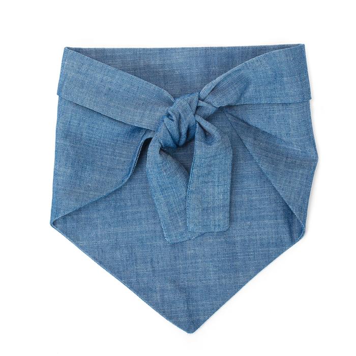 My Mom is Single Chambray Bandana (Made in the USA) - Image 4