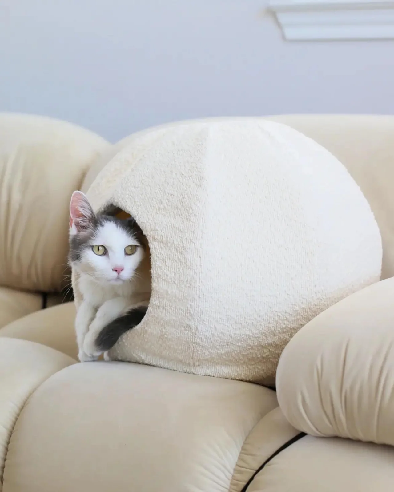 Bouclé Modular Moon Cat Cave Bed - Image 3