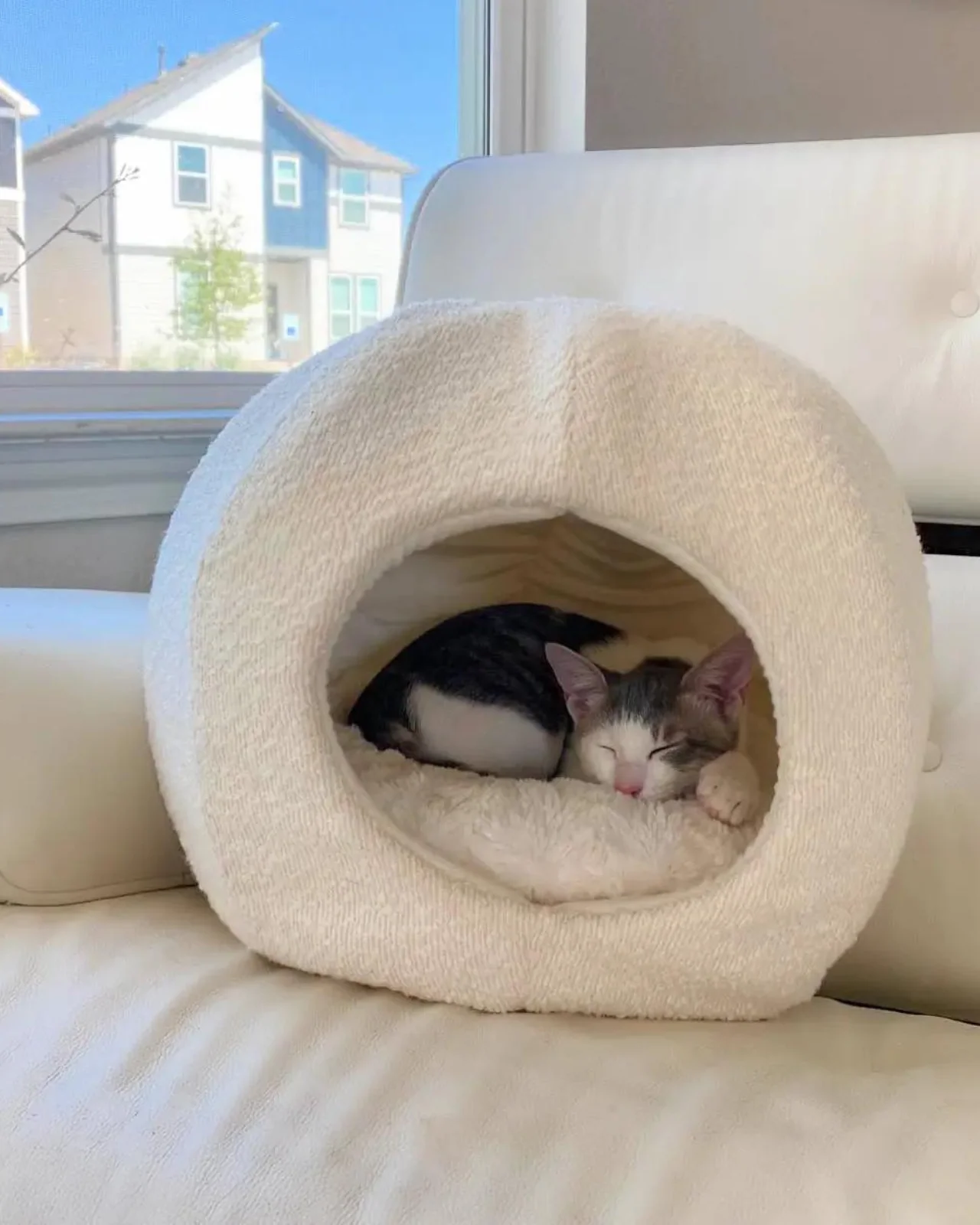Bouclé Modular Moon Cat Cave Bed - Image 5