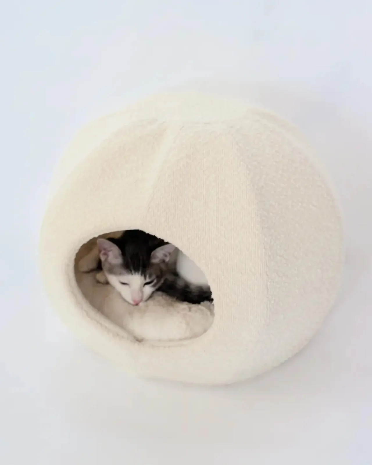 Bouclé Modular Moon Cat Cave Bed - Image 7