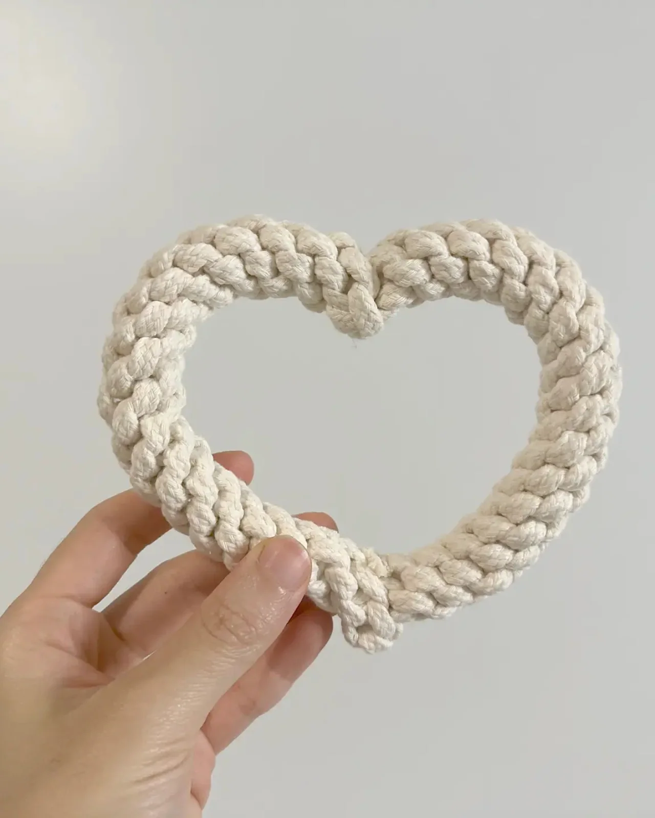 Natural White Heart Dog Rope Toy - Image 3