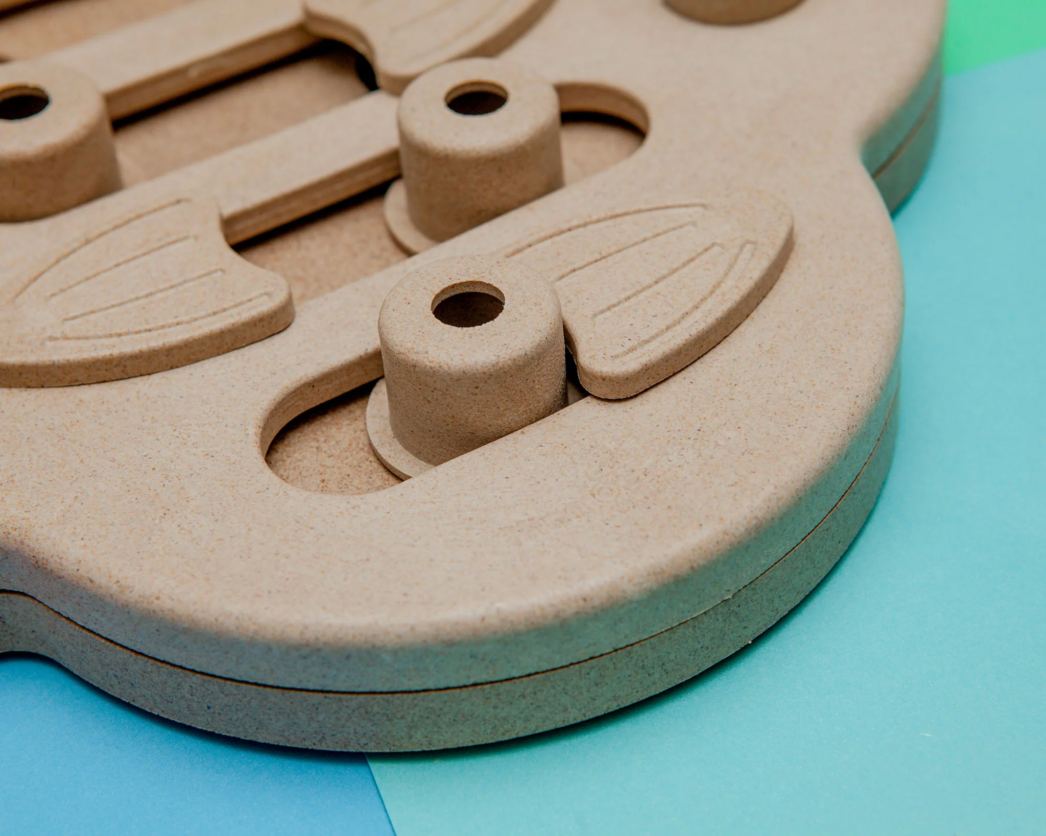 Dog Hide & Slide Treat Puzzle Game - Image 2
