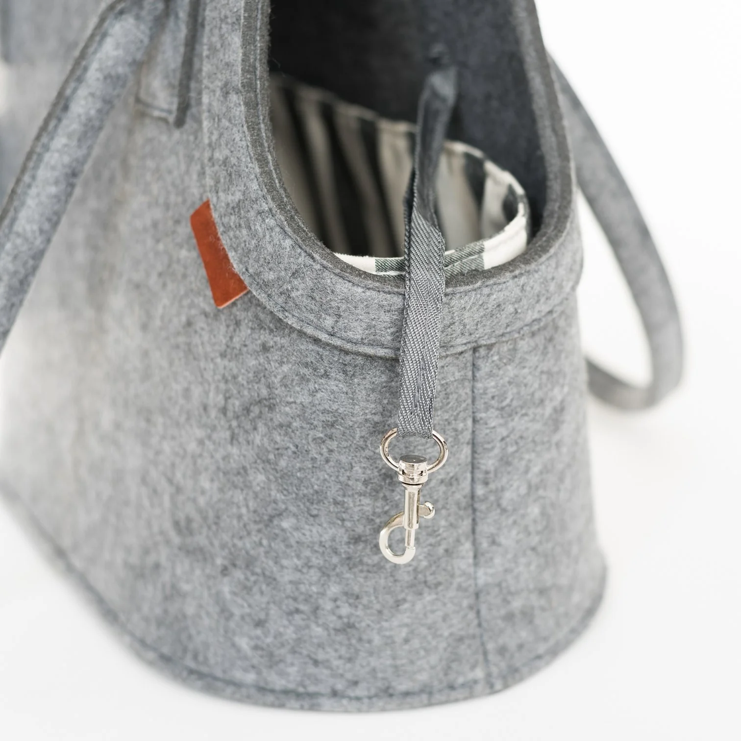 Lightweight Dog Carrier in Soft Ash Grey - Image 6