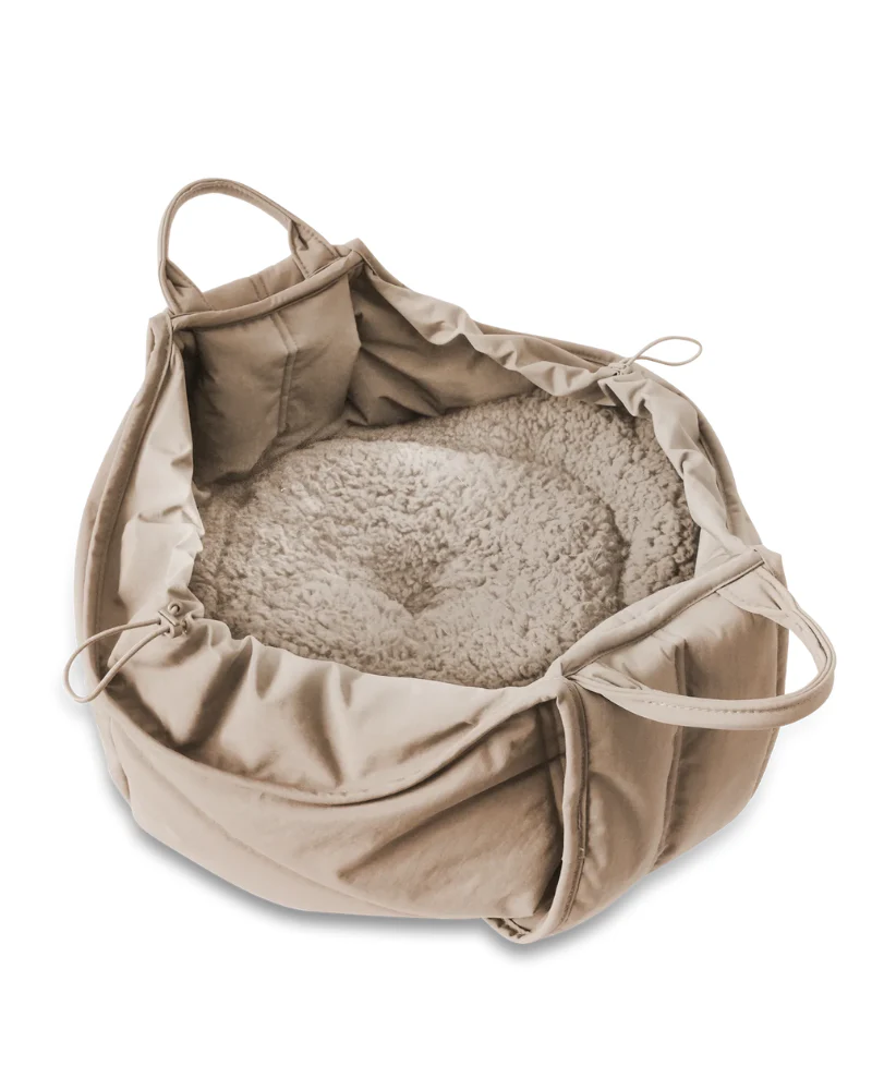 Olla Petite Pet Crossbody Bag - Image 12