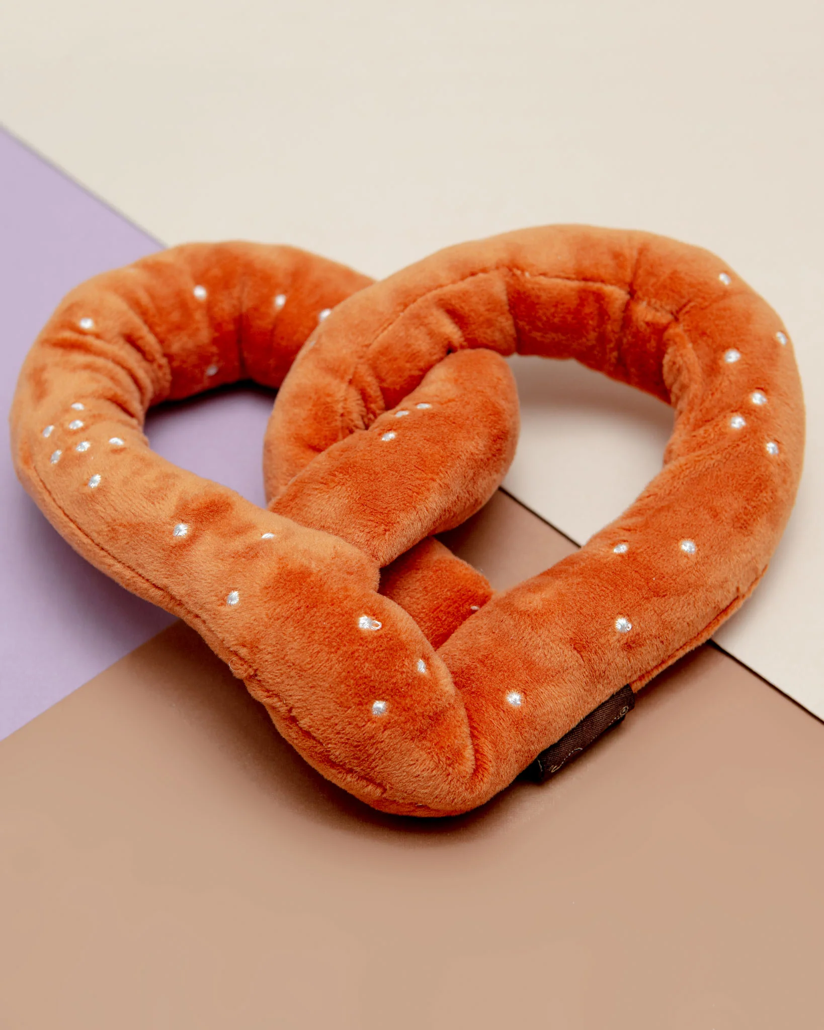 NY Pretzel Plush Dog Toy - Image 2